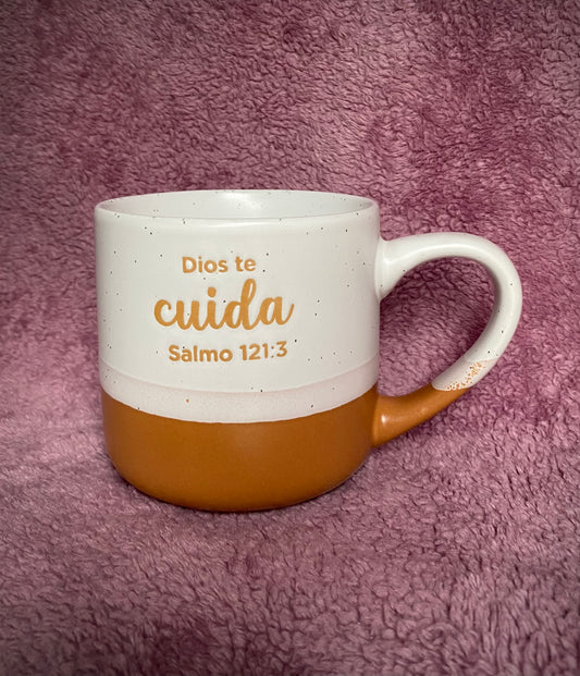 “Dios te cuida”